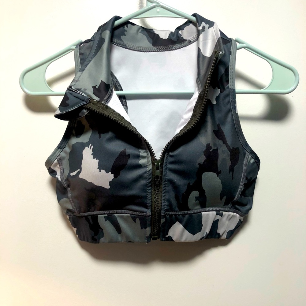 Military pattern crop top !